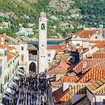 Amazing Apartment In Dubrovnik *