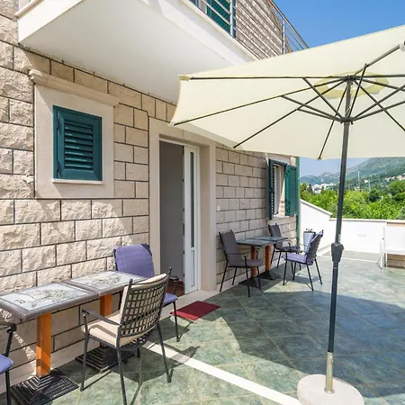 3 Bedroom Gorgeous In *
