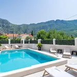 Amazing Apartment In Dubrovnik * دوبروفينك