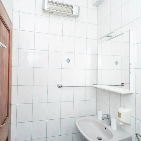 3 Bedroom Gorgeous In Apartman Dubrovnik