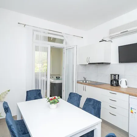 Gorgeous In Appartement